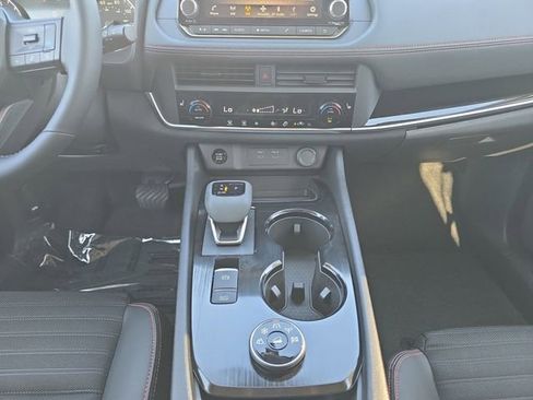 New 2026 Nissan Rogue SV AWD/4WD image 3