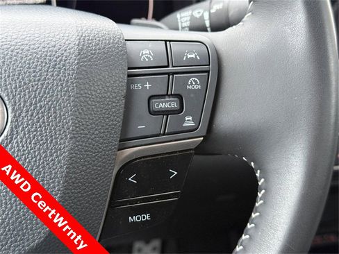 Used 2025 Toyota Camry SE image 21