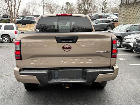Used 2023 Nissan Frontier PRO-4X w/ Pro Convenience Package image 5