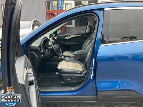 Used 2022 Ford Escape Titanium w/ Titanium Premium Package FWD image 6