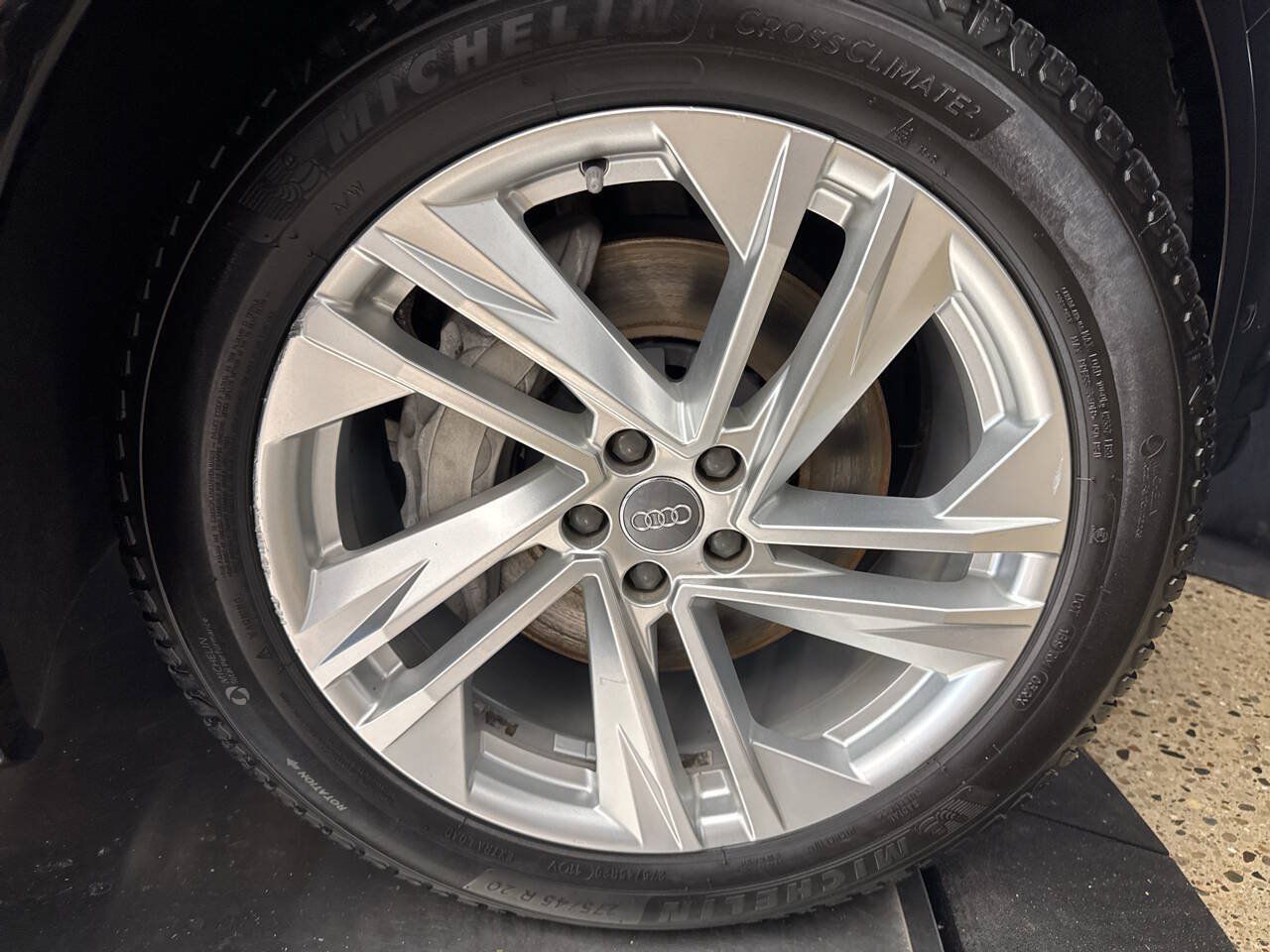 Used 2020 Audi Q7 3.0T Premium Plus w/ Premium Plus Package AWD/4WD image 33