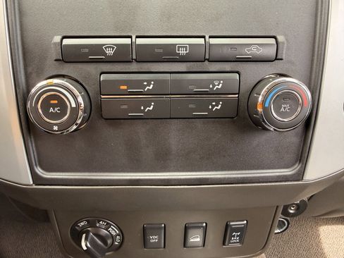 Used 2011 Nissan Xterra PRO-4X w/ Pro-4x Leather Pkg image 25