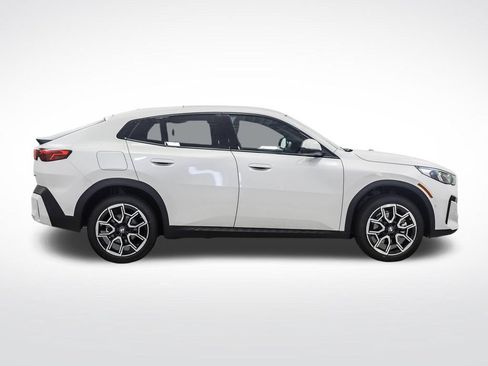 New 2026 BMW X2 xDrive28i w/ Technology Package AWD/4WD image 6