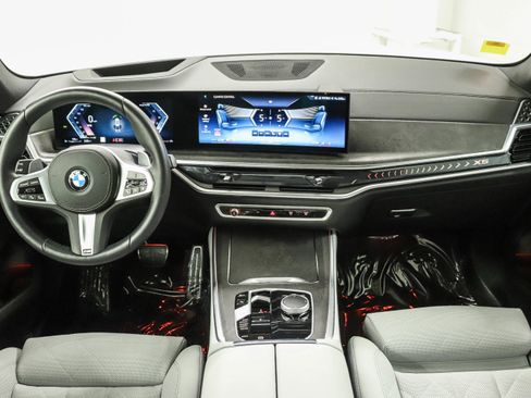 Used 2026 BMW X5 sDrive40i w/ M Sport Package RWD image 12
