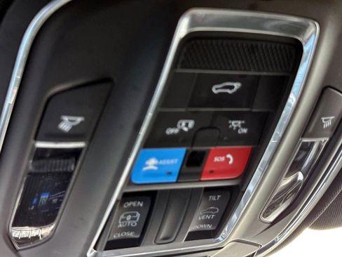 Used 2023 Jeep Grand Cherokee Altitude AWD/4WD image 26