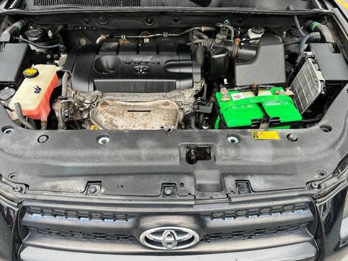 Used 2012 Toyota RAV4 FWD w/ Upgrade Value Pkg image 40