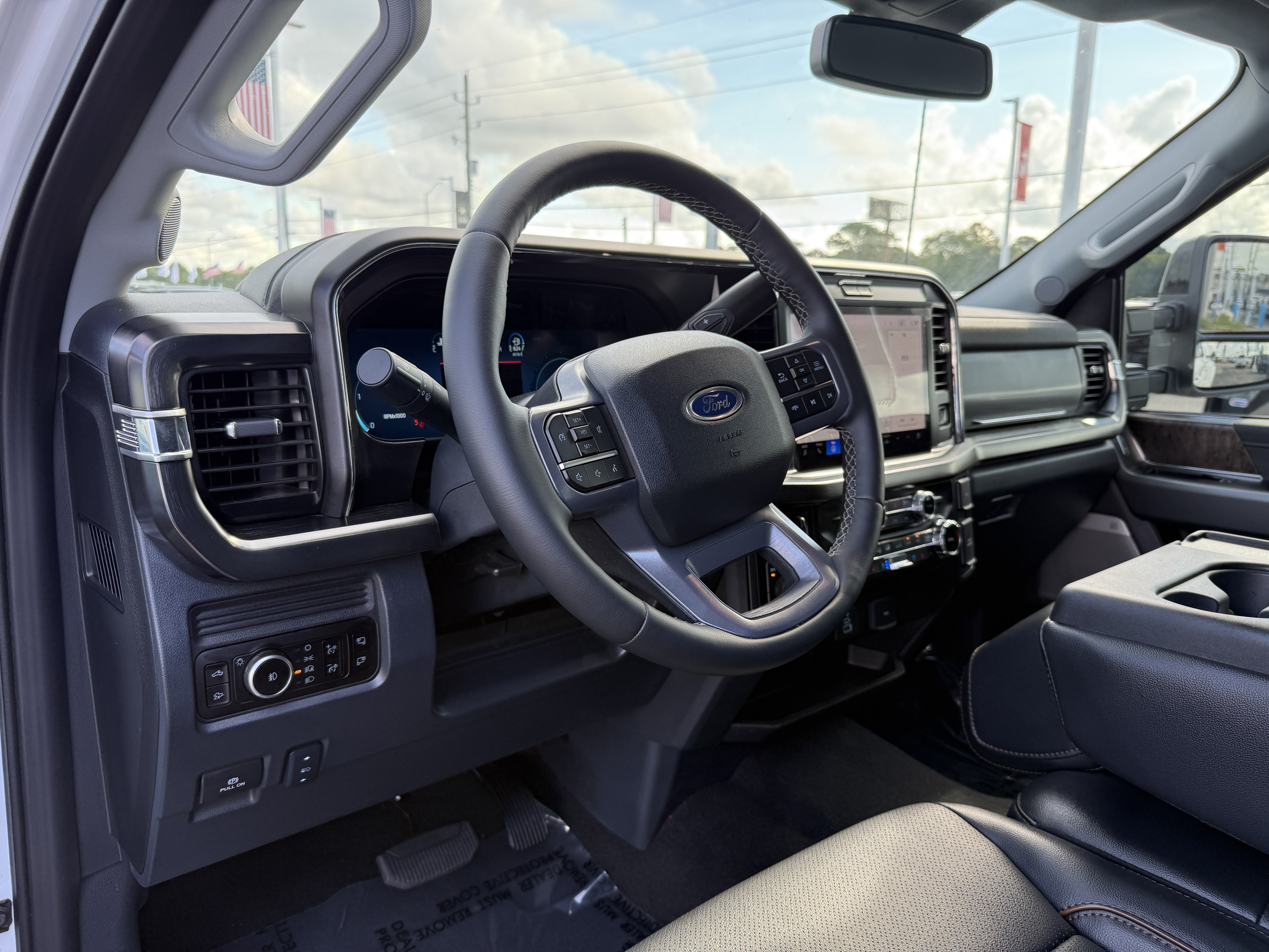 Used 2026 Ford F350 Lariat AWD/4WD image 38