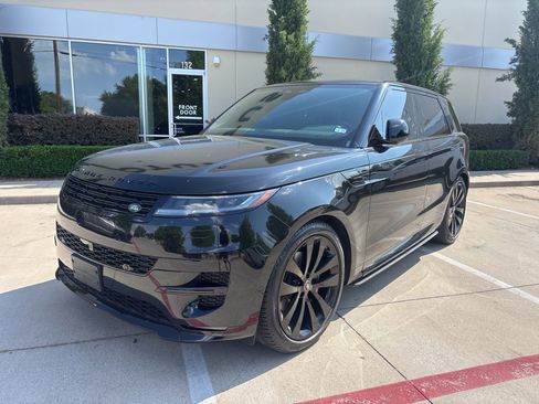 Used 2024 Land Rover Range Rover Sport Dynamic SE AWD/4WD image 2