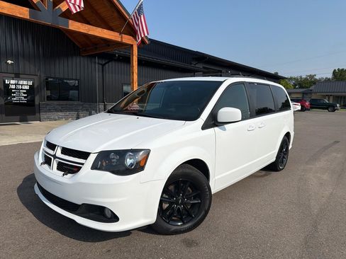 Used 2019 Dodge Grand Caravan GT FWD image 1