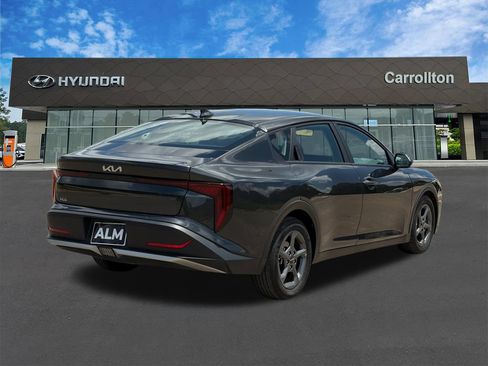 Used 2025 Kia K4 FWD image 5