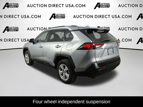 Used 2021 Toyota RAV4 XLE FWD image 5