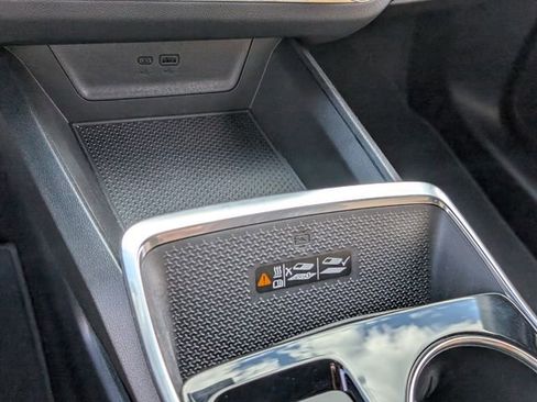 Used 2025 Chevrolet Equinox ACTIV w/ Safety and Technology Package image 26