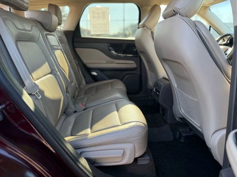 Used 2021 Lincoln Corsair Reserve w/ Elements Package image 17