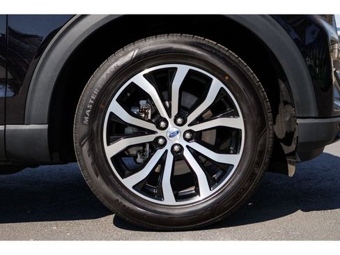 Used 2025 Ford Explorer ST-Line AWD/4WD image 9
