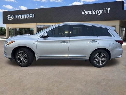 Used 2020 INFINITI QX60 Luxe w/ Essential Package image 2
