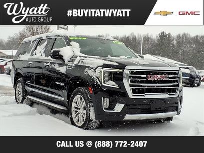 Used 2022 GMC Yukon XL SLT w/ SLT Luxury Package