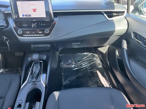 Certified 2025 Toyota Corolla LE FWD image 19