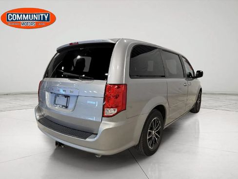 Used 2016 Dodge Grand Caravan SE FWD image 7