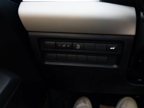 New 2026 Mitsubishi Outlander SE image 13