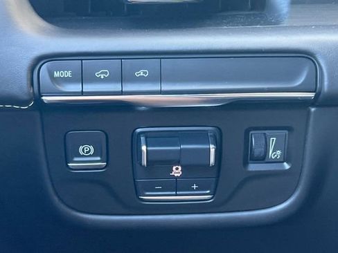 Used 2024 Cadillac Escalade ESV Sport Platinum w/ LPO, ONYX Package image 35