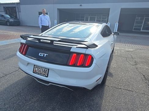 Used 2017 Ford Mustang GT Premium w/ GT Performance Package RWD image 2