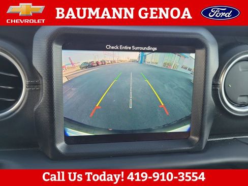 Used 2018 Jeep Wrangler Unlimited Sahara AWD/4WD image 20
