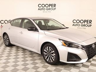 Used 2024 Nissan Altima 2.5 SV image 1