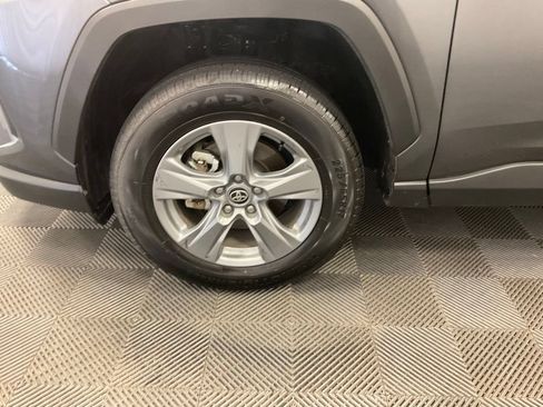 Used 2025 Toyota RAV4 XLE AWD/4WD image 9