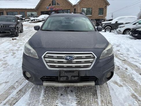 Used 2017 Subaru Outback 2.5i Limited image 2