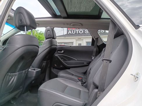 Used 2017 Hyundai Santa Fe Limited FWD image 17