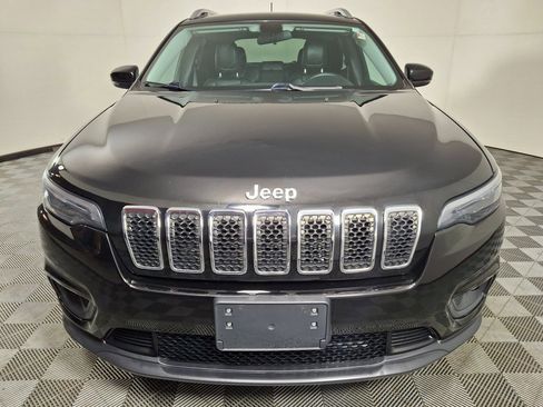 Used 2019 Jeep Cherokee Latitude Plus w/ Cold Weather Group image 8