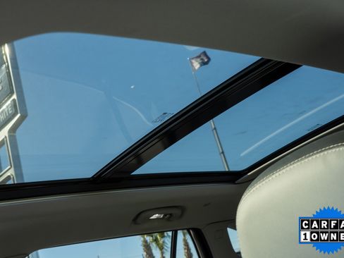 Certified 2023 GMC Terrain SLT w/ Tech Package image 18