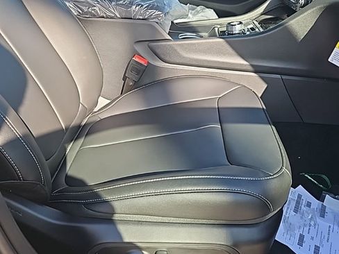 New 2025 Jeep Grand Cherokee Limited w/ Black Appearance Package image 3