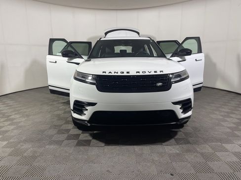 Used 2025 Land Rover Range Rover Velar Dynamic SE image 10