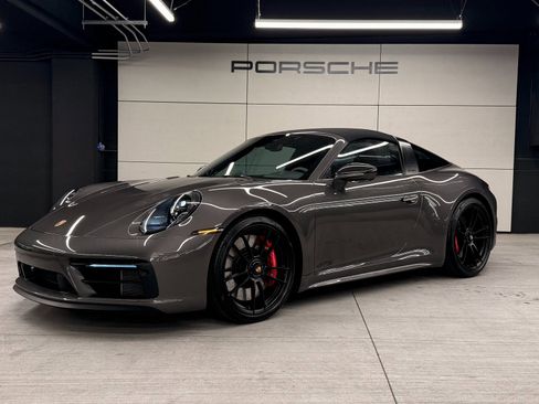 Used 2024 Porsche 911 Targa 4 GTS image 5