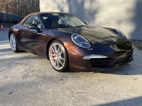 Used 2013 Porsche 911 Carrera S image 7