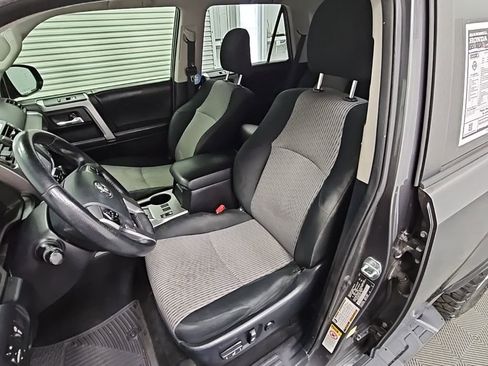 Used 2014 Toyota 4Runner SR5 image 26