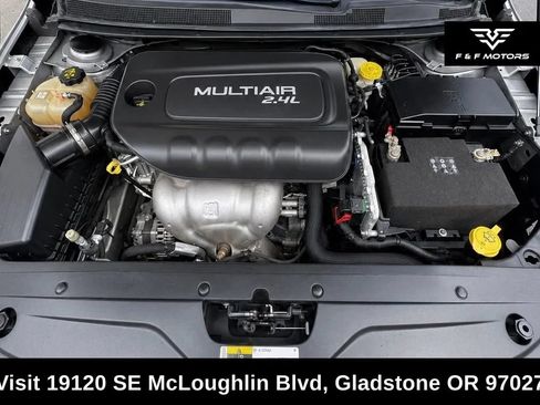 Used 2015 Chrysler 200 Limited FWD image 12