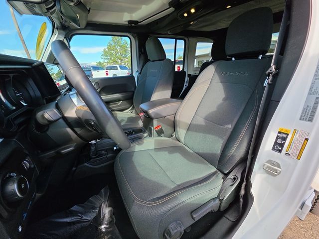 Used 2024 Jeep Wrangler Unlimited Sahara AWD/4WD image 17