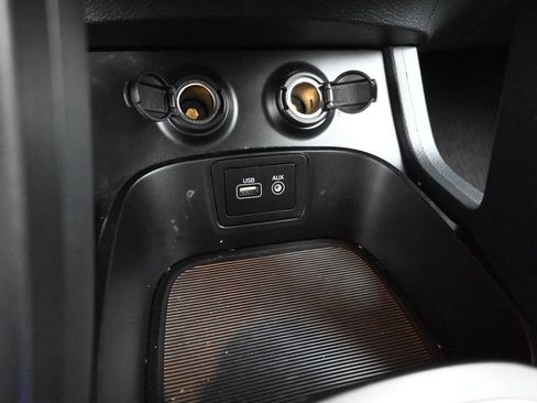 Used 2018 Hyundai Santa Fe Sport FWD image 17