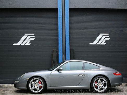 Used 2005 Porsche 911 Carrera S RWD image 2