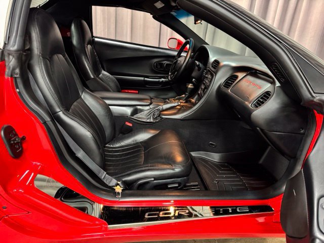 Used 1998 Chevrolet Corvette Convertible w/ Memory Pkg RWD image 12