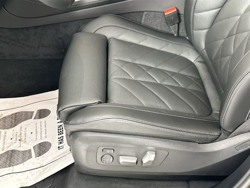 New 2026 BMW X5 xDrive40i w/ Parking Assistance Package image 19