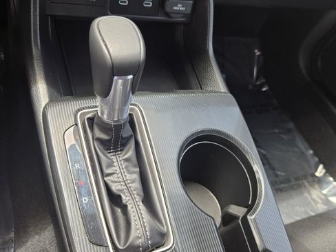 Certified 2025 Honda Civic Sport image 19
