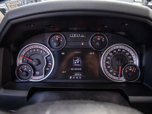 Used 2017 RAM 1500 Big Horn RWD image 12
