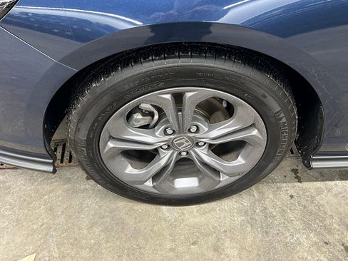 Used 2023 Honda Accord EX image 9