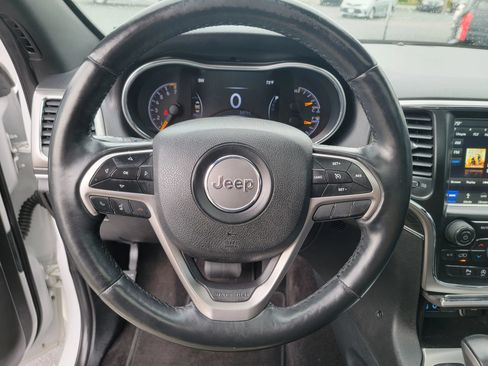 Used 2018 Jeep Grand Cherokee Limited AWD/4WD image 22
