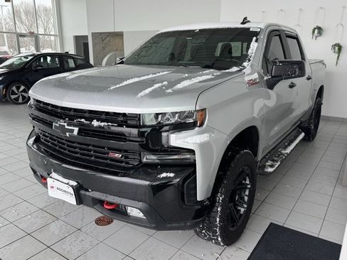 Used 2020 Chevrolet Silverado 1500 LT Trail Boss image 31
