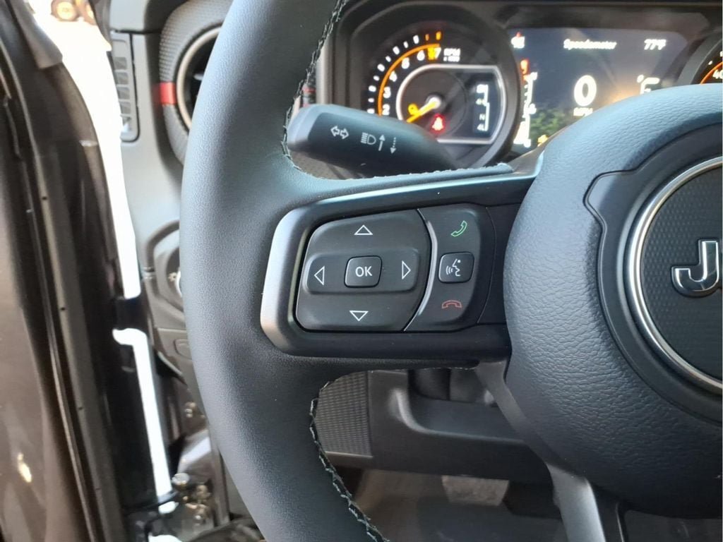 New 2026 Jeep Gladiator Rubicon AWD/4WD image 17