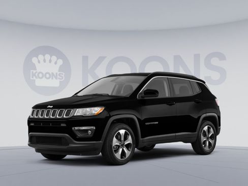 Used 2019 Jeep Compass Latitude w/ Cold Weather Group AWD/4WD image 1